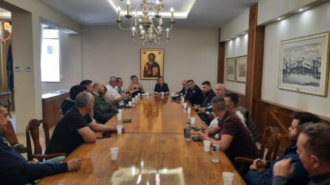 Συνάντηση της Δημάρχου Σερρών Βαρβάρας Μητλιάγκα με την Ένωση Καταστημάτων Αναψυχής & Εστίασης Ν. Σερρών