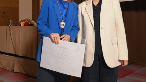 Η Δήμαρχος Σερρών Βαρβάρα Μητλιάγκα απένειμε το Χρυσό Μετάλλιο Αξίας στην Πρόεδρο του Συμβουλίου της Επικρατείας Ευαγγελία Νίκα