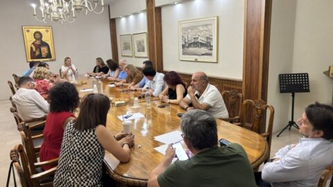 Επίσκεψη στο Δημαρχείο Σερρών της Συντονίστριας του Γραφείου Πρωθυπουργού στη Θεσσαλονίκη