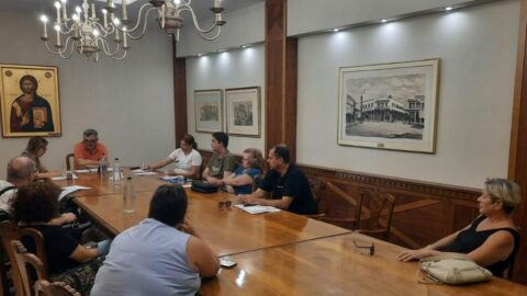 Συνάντηση εργασίας με εκπροσώπους συλλόγων ΑμεΑ με θέμα τις δημόσιες θέσεις στάθμευσης της πόλης των Σερρών