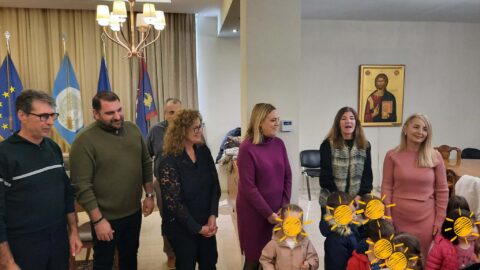 Χριστουγεννιάτικα κάλαντα από τις μαθήτριες και τους μαθητές των Παιδικών σταθμών του Δήμου Σερρών