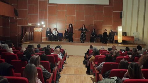 Με επιτυχία η αφηγηματική παράσταση «ΛΙΟΓΕΝΝΗΤΕΣ – Γυναικείες μορφές στο μύθο και το παραμύθι»